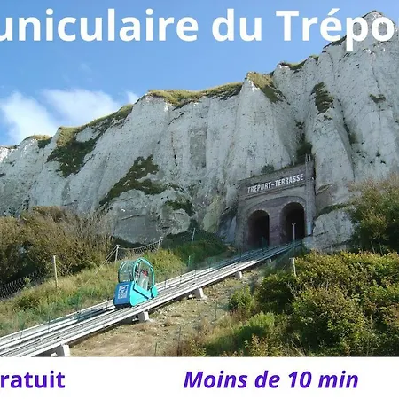 Caprices De Grand Lit Double Avec Balneo Et Beau Balcon, Vue Panoramique, 300 Metres Les Bains Le Treport Petit Dejeuner Servi En En Option לינה וארוחת בוקר *